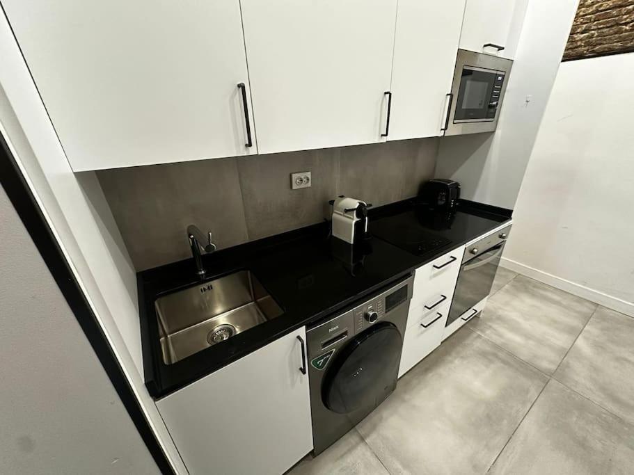 Acogedor Loft En Malasana マドリード エクステリア 写真